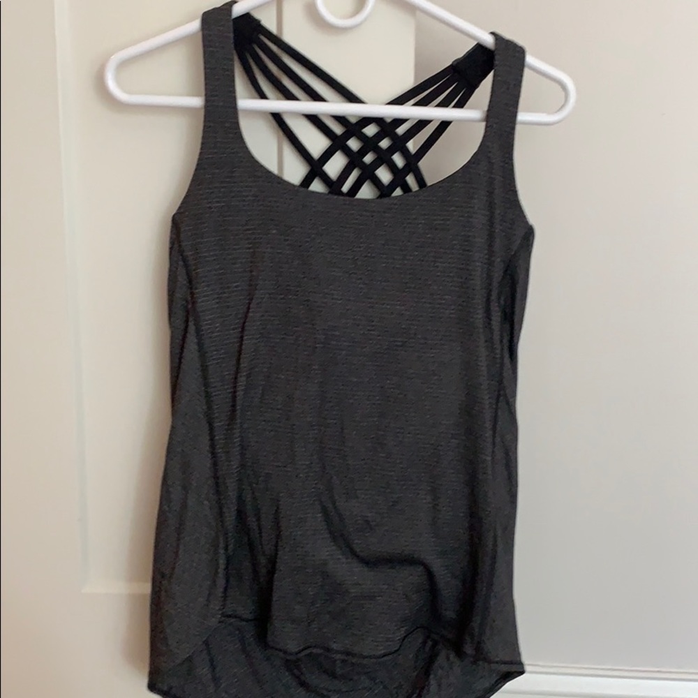 Lululemon double layer tank size 6